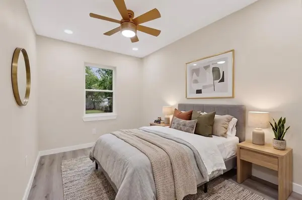 1103 N Sherman Street, Ennis, TX 75119