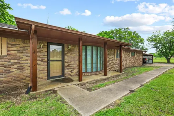 506 Fm 816, Wolfe City, TX 75496