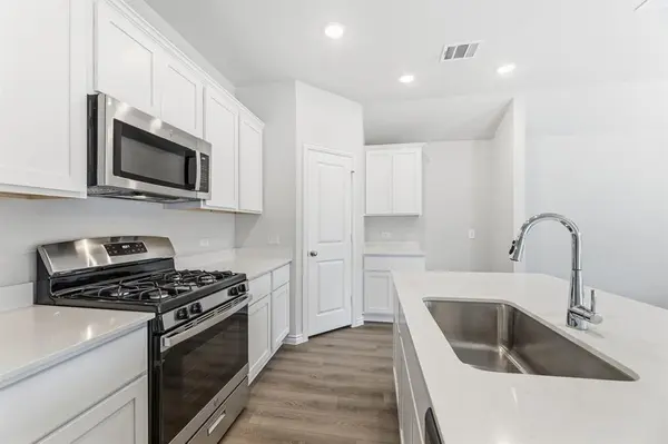 3923 Rose Hill Court, Denison, TX 75020