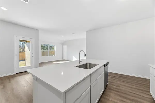 3923 Rose Hill Court, Denison, TX 75020