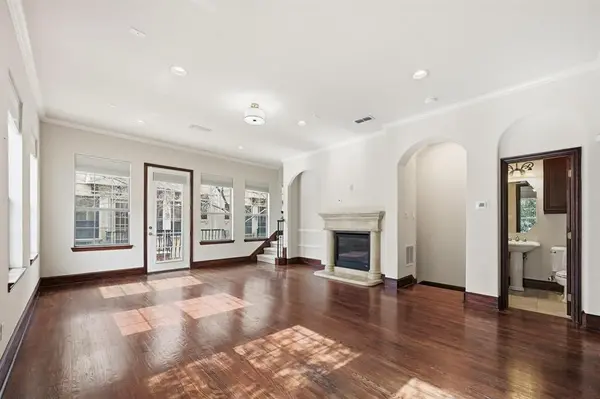 1020 Pavillion Street, Dallas, TX 75204