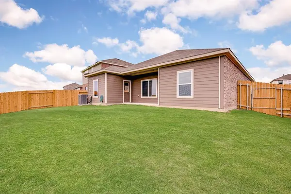 136 Condie Russell Avenue, Venus, TX 76084