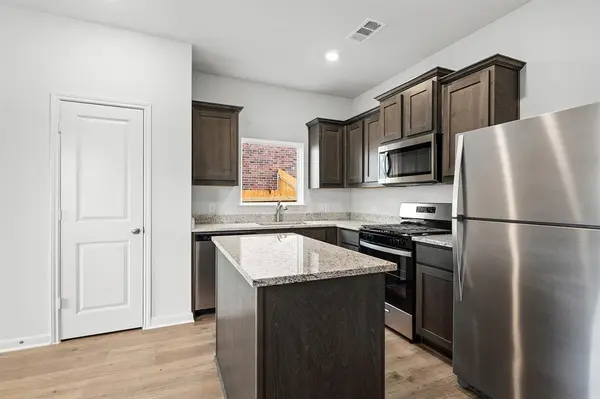 136 Condie Russell Avenue, Venus, TX 76084