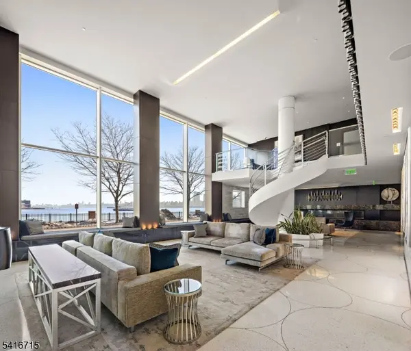 1000 Ave Port Imp303, Weehawken Twp., NJ 07086