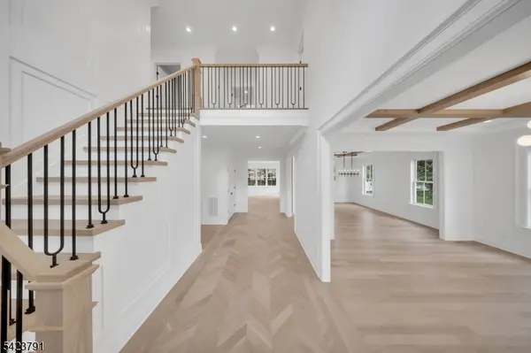 223 Longwood Avenue, Chatham Twp., NJ 07928