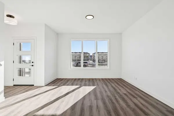 298 Belvedere AVE SE, Calgary, AB T2A 8A1