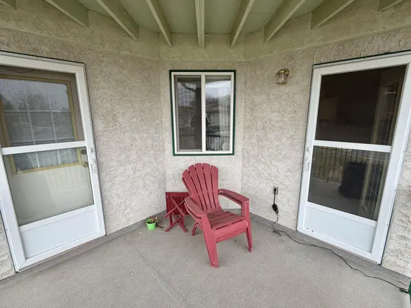 620 Columbia BLVD W #221, Lethbridge, AB T1K 7A8