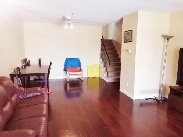 62 Mentor BLVD #Upper, Toronto C15, ON M2H 2N1