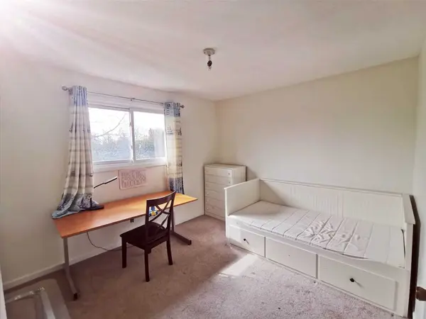 62 Mentor BLVD #Upper, Toronto C15, ON M2H 2N1