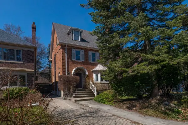 416 Rosemary RD, Toronto C03, ON M5P 3E5