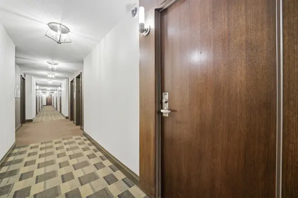 35 Hollywood AVE #1616, Toronto C14, ON M2N 0A9