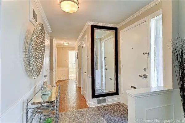 195 York Mills RD, Toronto C12, ON M2L 1K8