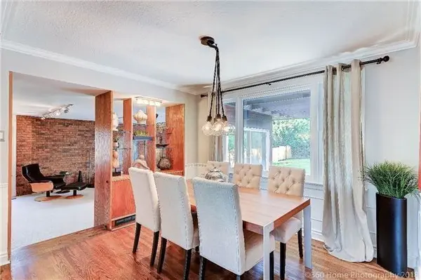 195 York Mills RD, Toronto C12, ON M2L 1K8