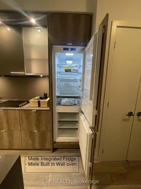 11 Yorkville AVE #1106, Toronto C02, ON M4W 1L2