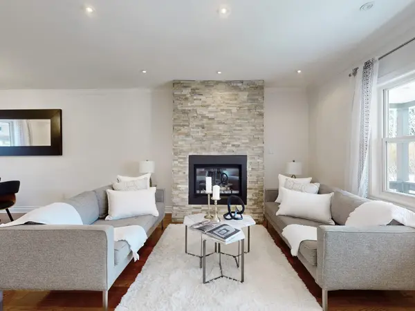 79 Meighen AVE, Toronto E03, ON M4B 2H4