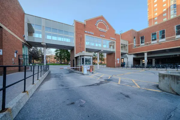 2466 Eglinton AVE E #PH03, Toronto E08, ON M1K 5J8