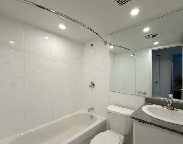 678 Queen ST E #Unit 6, Toronto E01, ON M4M 1G8