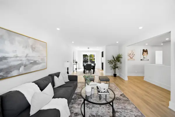 41 Camlaren CRES, Vaughan, ON L0J 1C0