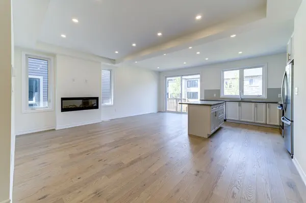 15 Sun Valley AVE, Wasaga Beach, ON L9Z 0N6