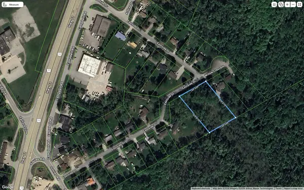 2061/2065 Eastside DR, Severn, ON L3V 6H3