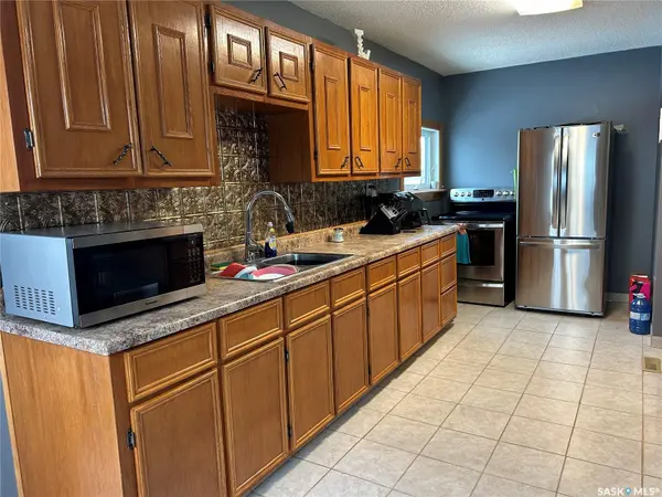 810 2nd STREET, Estevan, SK S4A 0L2