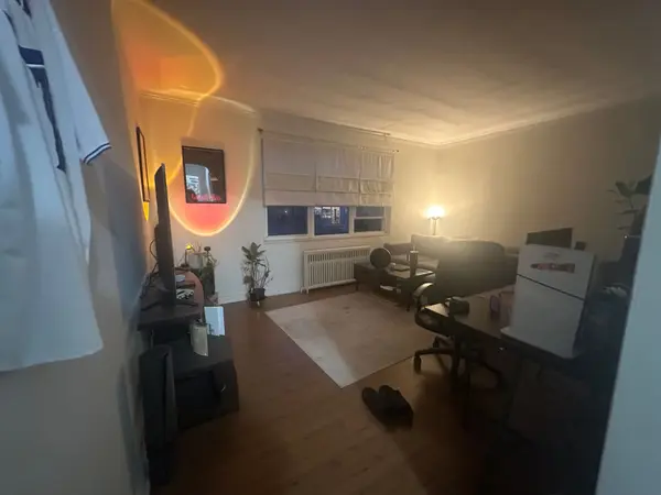 55A Long Branch AVE #203, Toronto W06, ON M8W 3J1