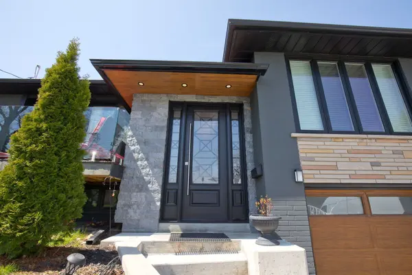 50 Jeffcoat DR, Toronto W10, ON M9W 3B7