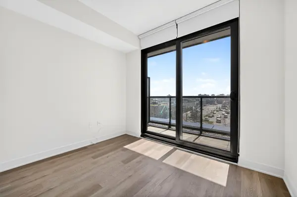 86 Dundas ST E #326, Mississauga, ON L5A 0B1