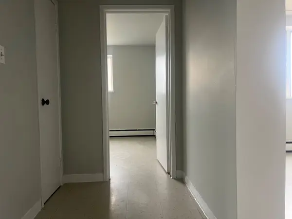 2393 New ST #402, Burlington, ON L7R 1K1