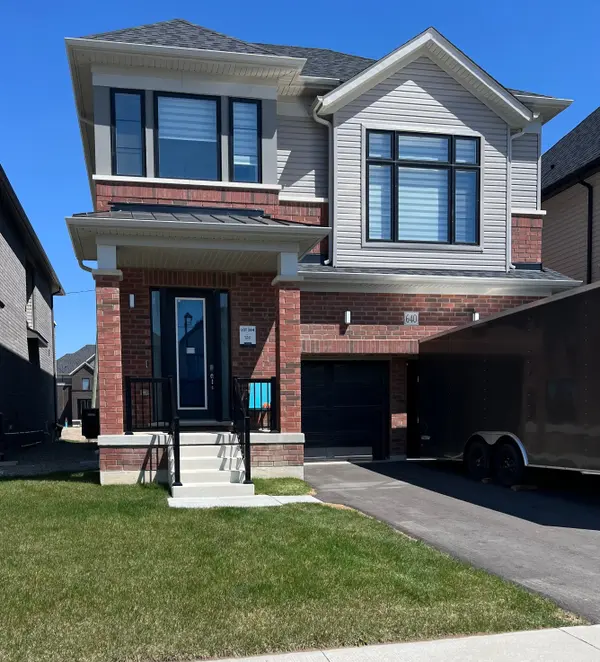 640 Windwood DR, Hamilton, ON L0R 1C0