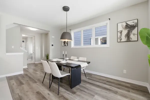 652 Continental AVE, Kanata, ON K2V 0R1