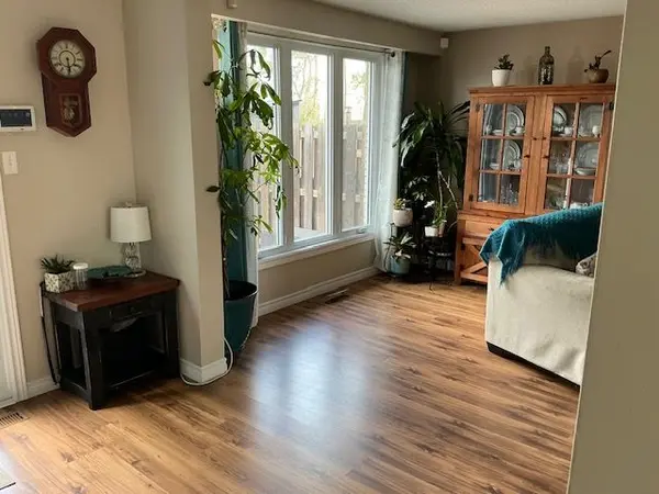 50 Haddington ST #6, Haldimand, ON N3W 1K8