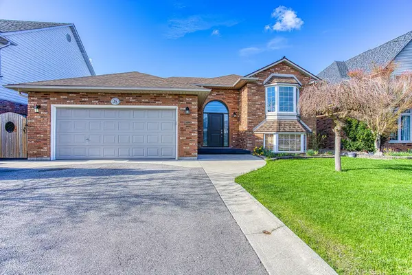 15 Las RD, West Lincoln, ON L0R 2A0