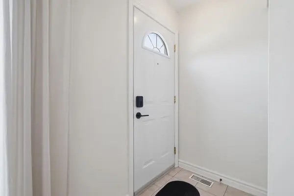 1328 Commissioners RD W #116, London South, ON N6K 2Y6