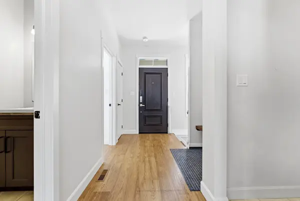 62 Craig ST, Belleville, ON K8P 2J9