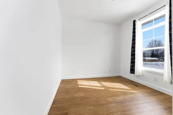 62 Craig ST, Belleville, ON K8P 2J9