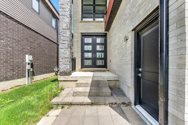 2343 TOKALA TRL, London North, ON N6G 0V6