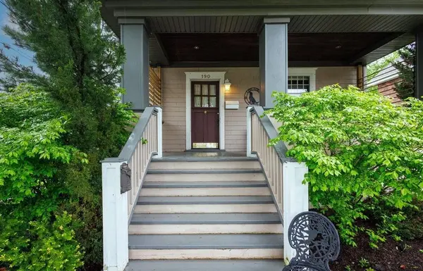 190 Victoria AVE N, North Perth, ON N4W 1S6