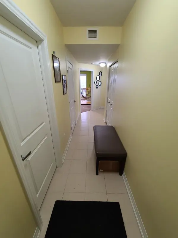 90 LANDRY ST #809, Vanier And Kingsview Park, ON K1L 0A9