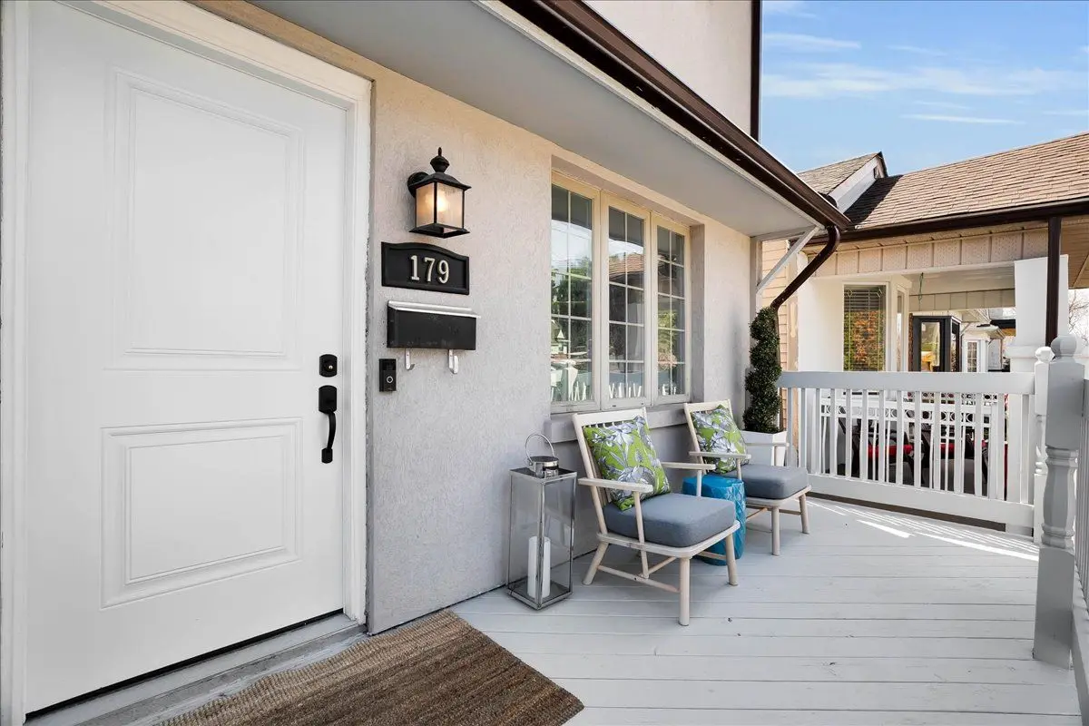 179 Woodville AVE, Toronto E03, ON M4J 2R4