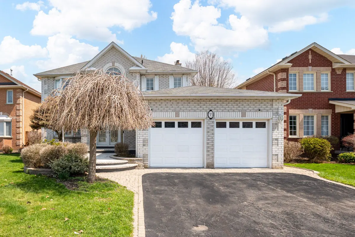 33 Billings ST, Whitby, ON L1N 9C1