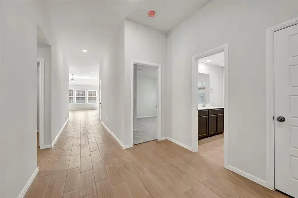 764 Grand Dale Drive, Lavon, TX 75166