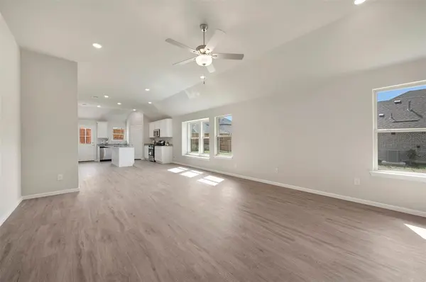 746 Gentle Bird Drive, Lavon, TX 75166