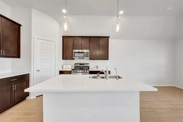 113 Rockwood Lane, Justin, TX 76247