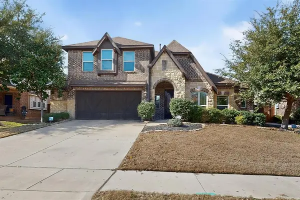 832 Monticello Drive, Burleson, TX 76028