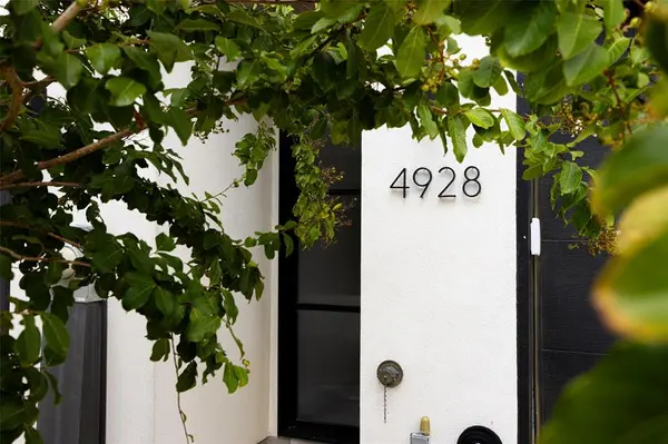 4928 Blaynes View Road, The Colony, TX 75056