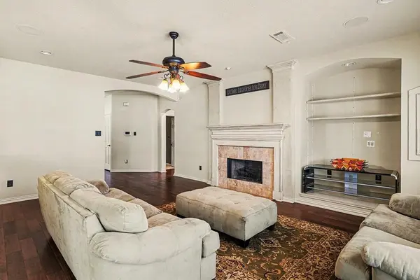 6707 Canyon Crest Drive, Fort Worth, TX 76132