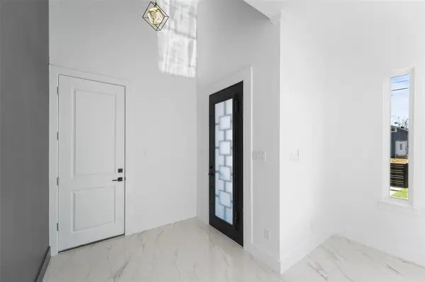 4107 Vineyard Drive, Dallas, TX 75212