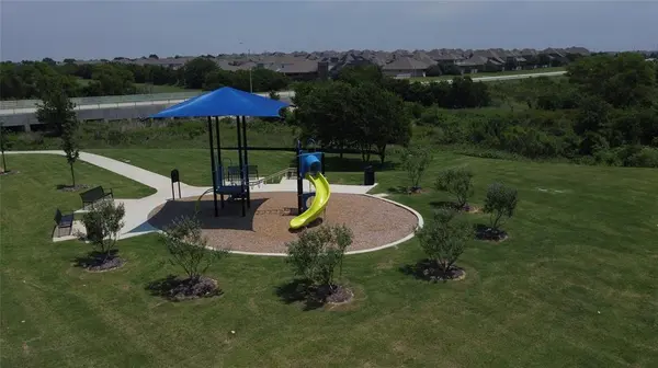 7007 Butterfield Drive, Sanger, TX 76266