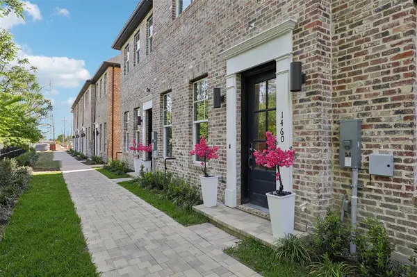 1436 N Avenue, Plano, TX 75074